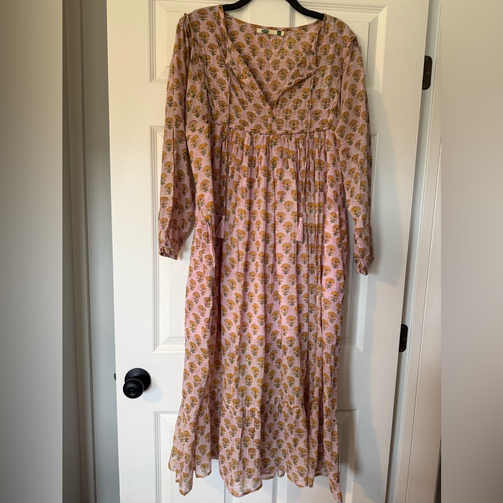 Elegant Floral Long Sleeve Dress